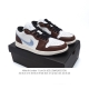 耐克 乔丹Air Jordan 1 Low Aj1 乔1 乔丹1代Aj1 低帮复古文化休闲运动篮球鞋。从1985 年面世的元年款汲取设计灵感，采用简洁大方的经典
