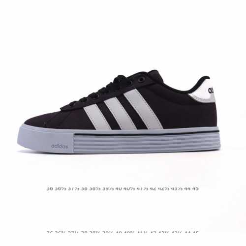 新品 Adidas阿迪达斯官方轻运动Daily 4.0男女复古百搭休闲板鞋经典舒适 防滑耐磨 低帮 板鞋鞋面皮革材质 深蓝色三道杠 美拉德氛围感 橡胶鞋底 耐磨
