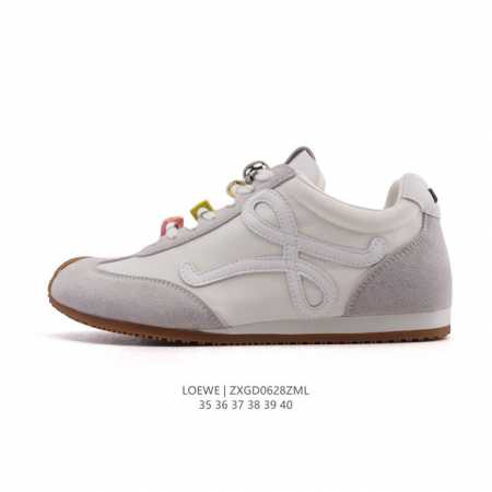 公司级 Loewe 罗意威 Ballet Runner 皮革织物拼接 简约圆头 系带 低帮 运动休闲鞋这双鞋是Loewe新发布的Ballet Runner ，被 - 点击图像关闭