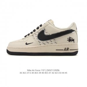耐克 Nike Air Force 1 '07 Low 空军一号含气垫 小白鞋 低帮百搭厚底增高休闲运动板鞋。柔软、弹性十足的缓震性能和出色的中底设计，横跨复古