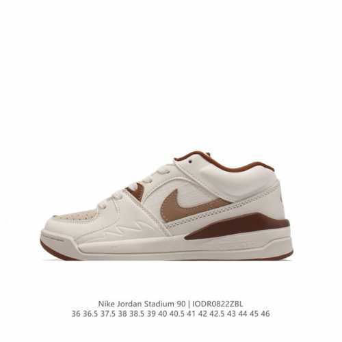 耐克运动板鞋 Nike Air Jordan Stadium 90 Stadium 乔丹 Aj 90 篮球鞋。Jordan Stadium 90充满了对tink