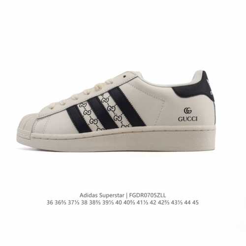 公司级 阿迪达斯 Adidas Superstar 2025年新款鞋子 蛇年新款经典贝壳头系列 新款休闲板鞋潮流男女士运动鞋 。鞋面柔软皮革拼接材质 标志性的贝