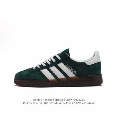 阿迪达斯 Adidas Handball Spezial 低帮三叶草学院风复古休闲板鞋 德训鞋 橡胶底柔软皮革经典运动鞋板鞋。圆头、缝合拼接设计、正面绑带、鞋舌
