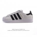 真标 阿迪达斯 Adidas Superstar 2025年新款鞋子 蛇年新款经典贝壳头系列 新款休闲板鞋潮流男女士运动鞋。鞋面柔软皮革拼接材质 标志性的贝壳鞋