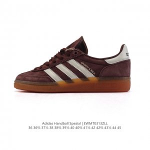 130 阿迪达斯 Adidas Handball Spezial 低帮三叶草学院风复古休闲板鞋 德训鞋 橡胶底柔软皮革鞋面经典运动鞋板鞋。圆头、缝合拼接设计、正