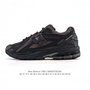 公司级 新百伦 New Balance M1906系列 复古运动鞋单品宝藏老爹鞋款。作为Nb最经典的档案鞋型之一，与 2一样，1906有着Nb最成熟的技术加持和