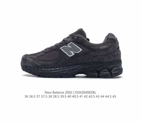 真标 新百伦 New Balance 2002R 跑鞋 男女运动鞋厚底老爹鞋。沿袭了面世之初的经典科技，以 Enca 中底配以升级版 N-Ergy 缓震物料。鞋 - 点击图像关闭