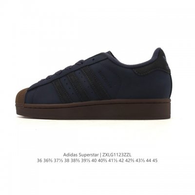 阿迪达斯 Adidas Superstar 2025年新款鞋子 经典贝壳头系列 新款休闲板鞋潮流男女士运动鞋 。鞋面皮革拼接材质 标志性的贝壳鞋头，简约的线条。