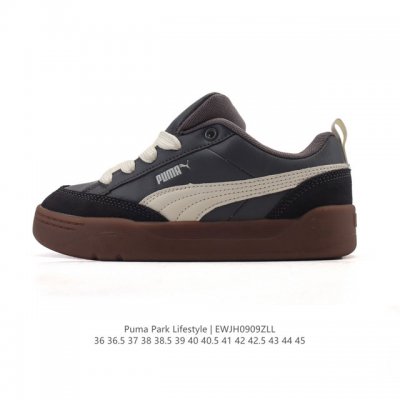 公司级 puma 彪马 男女运动板鞋，原楦原纸版开发版型，采用环保纤维革组合翻毛皮饰片鞋面材质，外置耐磨橡胶大底蕾哈娜同系面包鞋太好看了！彪马puma park