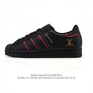 公司级 阿迪达斯 Adidas Superstar 2025年新款鞋子 经典贝壳头系列 新款休闲板鞋潮流男女士运动鞋 。鞋面皮革拼接材质 标志性的贝壳鞋头，简约