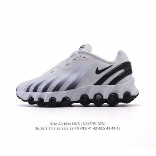 耐克 Nike Air Max Dn8 全掌气垫科技运动跑步鞋Fq7860-005。鞋款采用醒目渐变织物和动态波浪状结构鞋面，搭配黑色中底和外底，以及迷你黑色