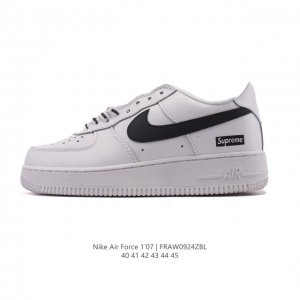 耐克 Nike Air Force 1 '07 Low 空军一号含气垫 低帮 小白鞋 百搭厚底增高休闲运动板鞋。柔软、弹性十足的缓震性能和出色的中底设计，横跨复