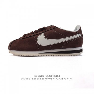 Nike Classic Cortez Nylon 耐克阿甘鞋男女子运动鞋，秉承元年款经典风格，糅合防水鞋面设计，令双足保持干爽舒适。防水锦纶鞋面强势抵御风雨侵