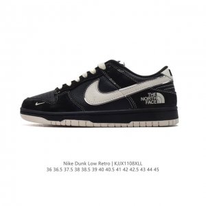 公司级 耐克 Nike Dunk Low Retro 运动鞋复古板鞋 北面 北脸联名。作为 80 年代经典篮球鞋款，起初专为硬木球场打造，后来成为席卷街头的时尚