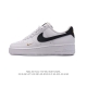 耐克 Nike Air Force 1 '07 Low 空军一号含气垫 小白鞋 低帮百搭厚底增高休闲运动板鞋。柔软、弹性十足的缓震性能和出色的中底设计，横跨复古