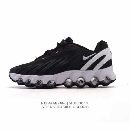 耐克 Nike Air Max Dn8 全掌气垫科技运动跑步鞋Fq7860-005。鞋款采用醒目渐变织物和动态波浪状结构鞋面，搭配黑色中底和外底，以及迷你黑色