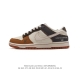 公司级 耐克 Nike Dunk Low Retro 运动鞋复古板鞋。路易威登联名 作为 80 年代经典篮球鞋款，起初专为硬木球场打造，后来成为席卷街头的时尚标