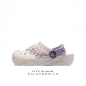 童鞋 Crocs 沙滩洞洞鞋 男女儿童休闲厚底增高凉拖鞋 卡骆驰杨幂同款 厚底增高凸显大长腿沙滩鞋 选择尺码时 建议选大一码 脚感更舒适 这款没有鞋盒 类型：儿