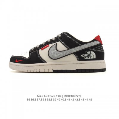 耐克 Nike Air Force 1 '07 Low 空军一号含气垫 低帮 小白鞋 百搭厚底增高休闲运动板鞋。柔软、弹性十足的缓震性能和出色的中底设计，横跨复