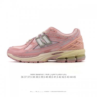 真标 新百伦 New Balance M 6系列 复古运动鞋单品宝藏老爹鞋款。作为Nb最经典的档案鞋型之一，与2002一样， 6有着Nb最成熟的技术加持和复古款