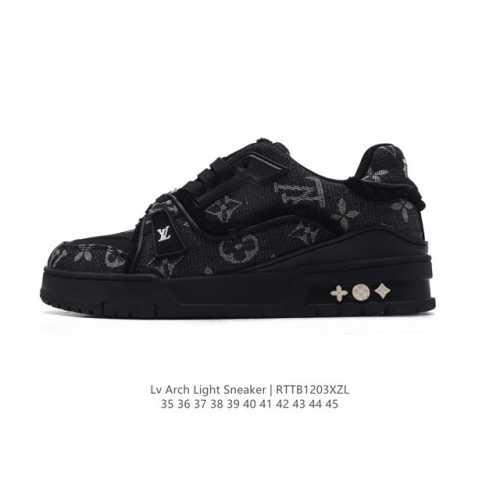 公司级 路易威登 Louis Vuitton Lv路易威登板鞋 时尚运动鞋 潮厚底增高鞋 。舒适防滑底和百搭性霸屏整个时尚娱乐圈，细节调整完美主义！采用柔软帆布