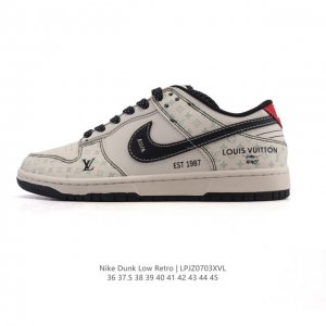 公司级 耐克 Nike Dunk Low Retro 运动鞋复古滑板鞋 路易威登联名。作为 80 年代经典篮球鞋款，起初专为硬木球场打造，后来成为席卷街头的时尚