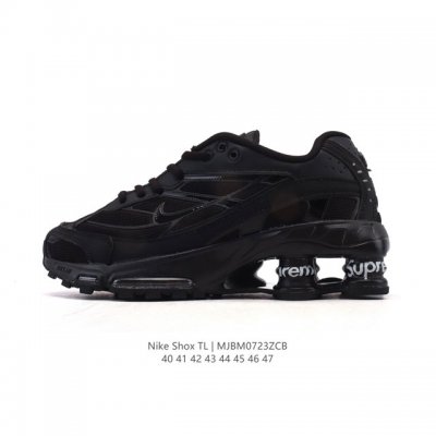 耐克 Nike Shox Tl 男子运动鞋厚底增高老爹鞋，令机械力学缓震性能跃升新层次。采用透气网眼鞋面和全掌型 Nike Shox 技术，革新演绎经典 200