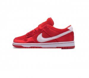 真标 耐克nike Dunk Low 板鞋 Sb系列经典百搭休闲运动滑板鞋 加厚鞋舌的填充 使舒适性大大提升 同时也更方便穿脱中底部分则加入了脚感柔软舒适zoo