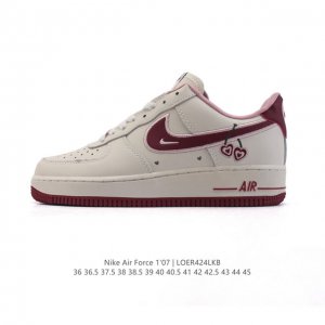 耐克 Nike Air Force 7 Low 空军一号含气垫 小白鞋 刺绣Logo 樱桃标 低帮百搭厚底增高休闲运动板鞋。柔软、弹性十足的缓震性能和出色的中底