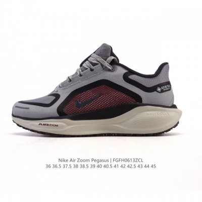 颠覆式升级！Nike 飞马新鞋 触感柔软，质感升级！随着“耐克 蓝图 系列”在巴黎的盛大发布，全新一代 登月41代 Nike Pegasus 41运动老爹鞋也正