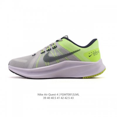 耐克 Nike Quest 4 男士运动跑鞋。网面透气 时尚休闲跑步鞋 简约高科技设计采用多层材料，为双足带来凉爽感受和稳固体验时尚鞋面搭配中足包覆设计，提供稳