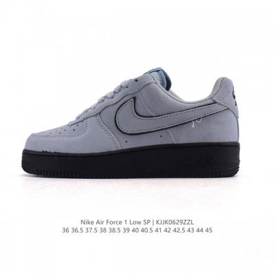 耐克 Nike Air Force 1 '07 Low 空军一号含气垫 小白鞋 低帮百搭厚底增高休闲运动板鞋。柔软、弹性十足的缓震性能和出色的中底设计，横跨复古