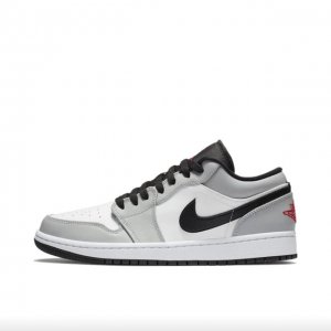 二层皮耐克 乔丹air Jordan 1 Low Aj1 乔1 乔丹1代 低帮板鞋复古文化休闲运动篮球鞋 从19 年面世的元年款汲取设计灵感，采用简洁大方的经典