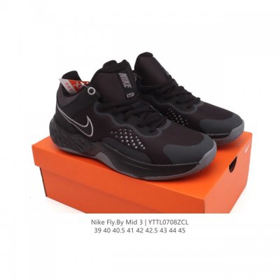新品 耐克 Nike Fly By Mid 3 简约百搭 减震防滑耐磨圆头系带 织物 支撑轻便回弹 实战篮球鞋 中帮 男款运动跑步鞋。这款运动鞋采用柔软的回馈泡