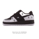 真标 耐克 Nike Air Force 1 '07 Low 空军一号含气垫 小白鞋 低帮百搭厚底增高休闲运动板鞋。柔软、弹性十足的缓震性能和出色的中底设计，横