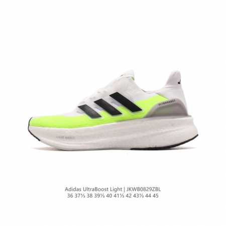 阿迪达斯 .老爹鞋 全新adidas Ultra Light Boost 系列超轻升级，10周年新一代缓震运动跑鞋。在阿迪达斯boost跑鞋面世十周年之际，阿迪 - 点击图像关闭