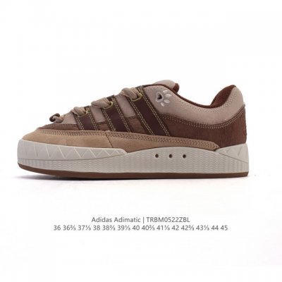 公司级 阿迪达斯 Adidas Adimatic 马蒂奇系列男女鞋 低帮复古鲨鱼面包鞋运动休闲滑板板鞋 整个鞋面由牛皮革制成 搭配品牌标志性大尺寸三条纹 Log