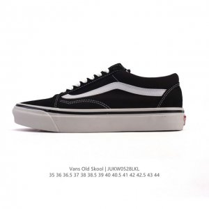 万斯 Vans Og Oid Skool百搭休闲低帮运动滑板鞋 。其实Style 36就是现在风靡潮流的Vans鞋款Old Skool的Og版本。历经岁月洗礼的