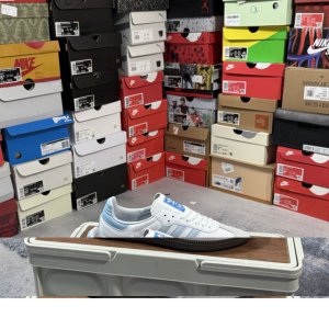 补齐 h版福利 adidas Originals Samba Vegan Og桑巴舞系列绅士德训足球风百搭低帮休闲运动板鞋 皮革白黑笑脸 Ig1024 尺码 3