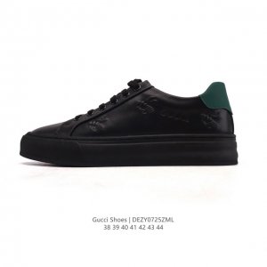 公司级 Gucci 25新款板鞋男士运动鞋德训鞋春季轻便系带透气情侣鞋休闲软底小白鞋透气皮革休闲德训 低帮 时尚板鞋，德训鞋的版型大家都知道 是非常显脚瘦的！这