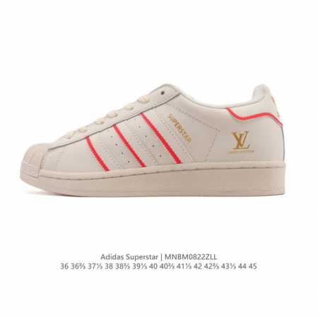 阿迪达斯 Adidas Superstar 2025年新款鞋子 经典贝壳头系列 新款休闲板鞋潮流男女士运动鞋 。鞋面皮革拼接材质 标志性的贝壳鞋头，简约的线条。 - 点击图像关闭