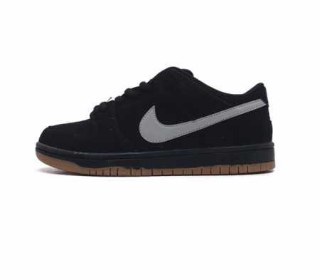 耐克 Nike Sb Dunk Low Pro 男 女滑板鞋 经典复古运动鞋 采用低帮设计 塑就经典 Dunk 风格 鞋垫后跟搭载 Zoom Air 气垫 加衬 - 点击图像关闭