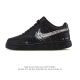 公司级 耐克Nike Court Vision Low 校园风低帮复古篮球板鞋运动鞋。延续80年代复古篮球鞋，添加学院风细节。皮革组合鞋面，利落风格，重现复古篮