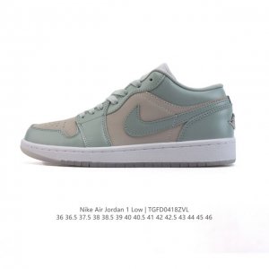 耐克 乔丹Air Jordan 1 Low Aj1 乔1 乔丹1代Aj1 低帮复古文化休闲运动篮球鞋，从1985 年面世的元年款汲取设计灵感，采用简洁大方的经典