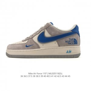 特价 耐克 Nike Air Force 1 '07 Low 空军一号含气垫 小白鞋 低帮百搭厚底增高休闲运动板鞋。柔软、弹性十足的缓震性能和出色的中底设计，横