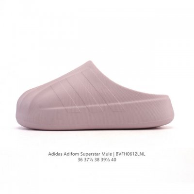 阿迪达斯 Adidas Originals Adifom Superstar 木屐鞋 鸭鸭鞋 潮女运动板鞋 包头 拖鞋 凉鞋。鞋子由 50% 的天然和可再生材料