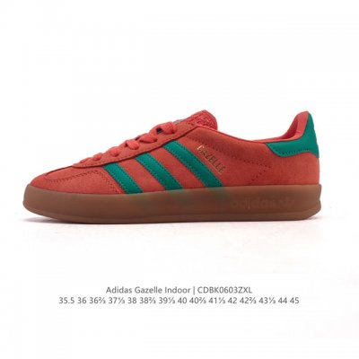 阿迪达斯 Adidas Originals Gazelle Indoor复古三叶草防滑透明橡胶板鞋经典运动鞋。这款经典鞋,忠于原版设计,缀撞色三条纹和鞋跟饰片。