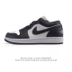 耐克 乔丹Air Jordan 1 Low Aj1 乔1 乔丹1代Aj1 低帮复古文化休闲运动篮球鞋。从1985 年面世的元年款汲取设计灵感，采用简洁大方的经典