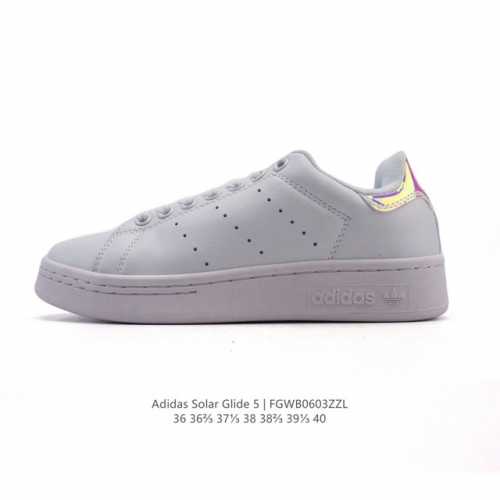 真标 阿迪达斯 Adidas 经典Y运动板鞋 新版本 Adidas Originals Stan Smith 厚底增高小白鞋！脚感新升级！整双鞋依旧是传统的低帮