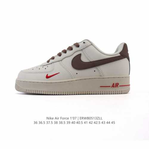 耐克 Nike Air Force 1 '07 Low 空军一号含气垫 小白鞋 低帮百搭厚底增高休闲运动板鞋。柔软、弹性十足的缓震性能和出色的中底设计，横跨复古